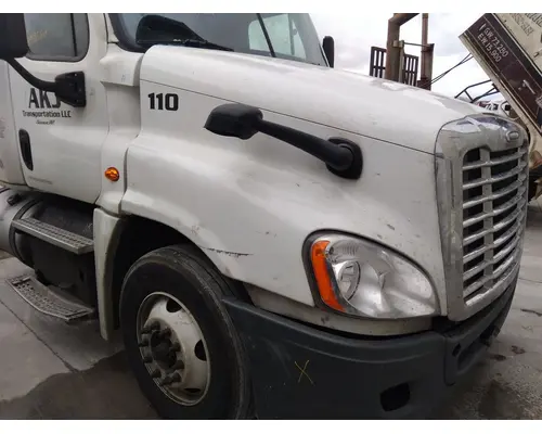 FREIGHTLINER CASCADIA 125 BUMPER ASSEMBLY, FRONT