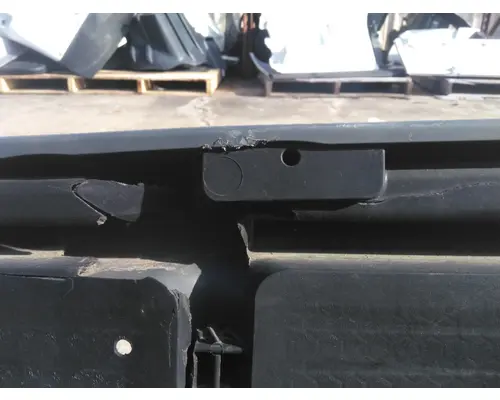 FREIGHTLINER CASCADIA 125 BUMPER ASSEMBLY, FRONT