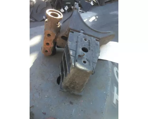 FREIGHTLINER CASCADIA 125 BUMPER BRACKET