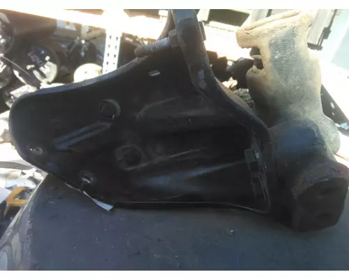 FREIGHTLINER CASCADIA 125 BUMPER BRACKET