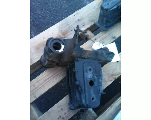 FREIGHTLINER CASCADIA 125 BUMPER BRACKET