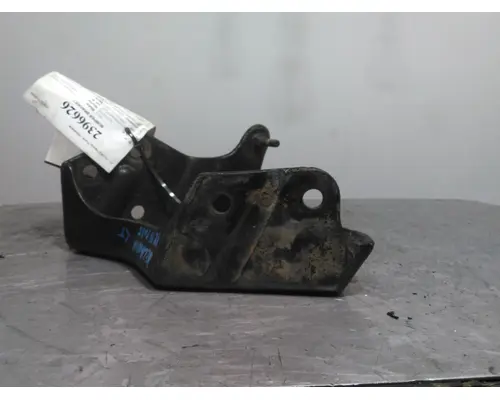 FREIGHTLINER CASCADIA 125 BUMPER BRACKET