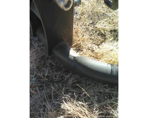 FREIGHTLINER CASCADIA 125 BUMPER BRUSH GUARD