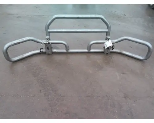 FREIGHTLINER CASCADIA 125 BUMPER BRUSH GUARD