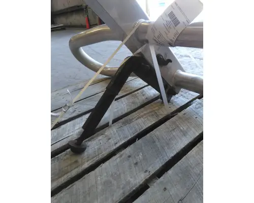 FREIGHTLINER CASCADIA 125 BUMPER BRUSH GUARD