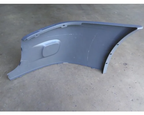 FREIGHTLINER CASCADIA 125 BUMPER END