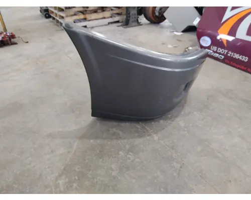FREIGHTLINER CASCADIA 125 BUMPER END