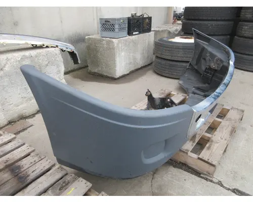FREIGHTLINER CASCADIA 125 Bumper Assembly, Front