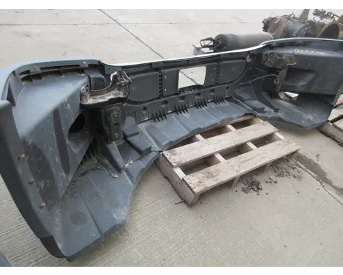FREIGHTLINER CASCADIA 125 Bumper Assembly, Front