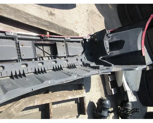 FREIGHTLINER CASCADIA 125 Bumper Assembly, Front