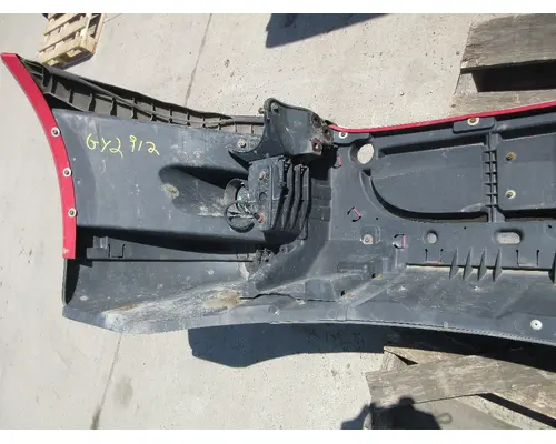 FREIGHTLINER CASCADIA 125 Bumper Assembly, Front