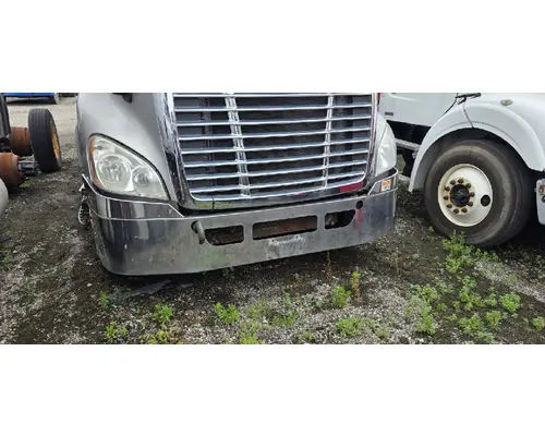 FREIGHTLINER CASCADIA 125 Bumper Assembly, Front