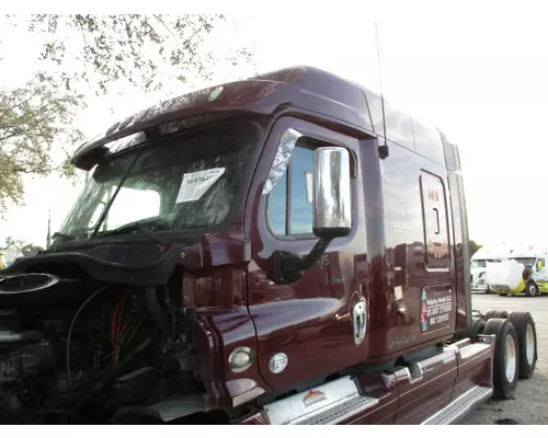 FREIGHTLINER CASCADIA 125 CAB CLIP