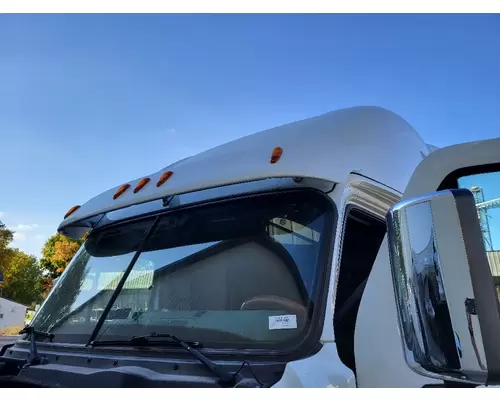 FREIGHTLINER CASCADIA 125 CAB CLIP