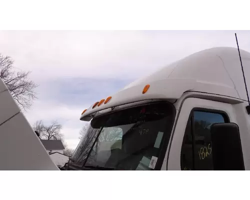 FREIGHTLINER CASCADIA 125 CAB CLIP