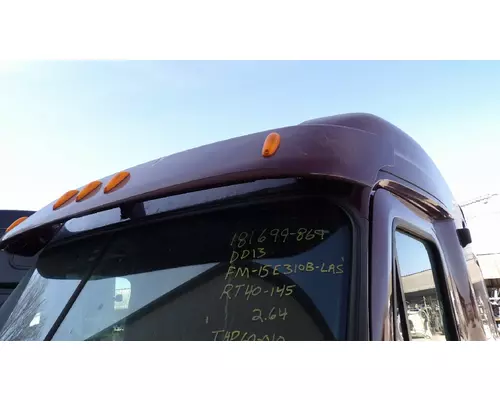 FREIGHTLINER CASCADIA 125 CAB CLIP