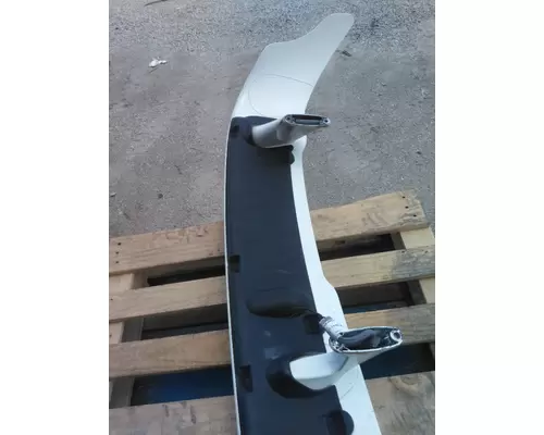 FREIGHTLINER CASCADIA 125 CAB CLIP