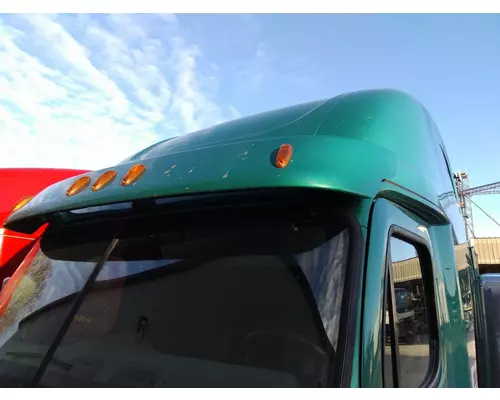 FREIGHTLINER CASCADIA 125 CAB CLIP