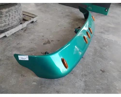 FREIGHTLINER CASCADIA 125 CAB CLIP