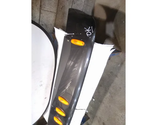 FREIGHTLINER CASCADIA 125 CAB CLIP