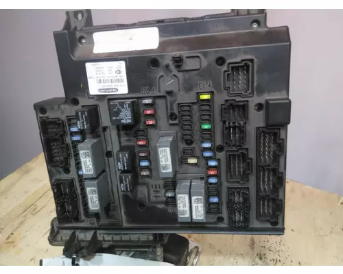 FREIGHTLINER CASCADIA 125 CAB CONTROL UNIT MODULE