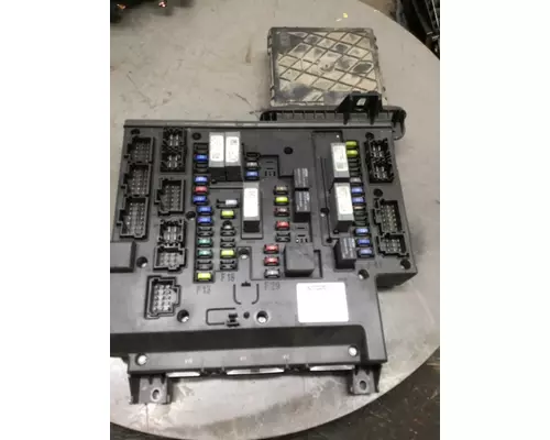 FREIGHTLINER CASCADIA 125 CAB CONTROL UNIT MODULE
