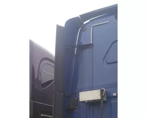 FREIGHTLINER CASCADIA 125 CAB EXTENSION