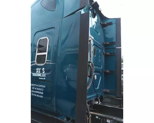 FREIGHTLINER CASCADIA 125 CAB EXTENSION