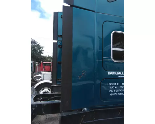 FREIGHTLINER CASCADIA 125 CAB EXTENSION