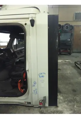 FREIGHTLINER CASCADIA 125 CAB EXTENSION