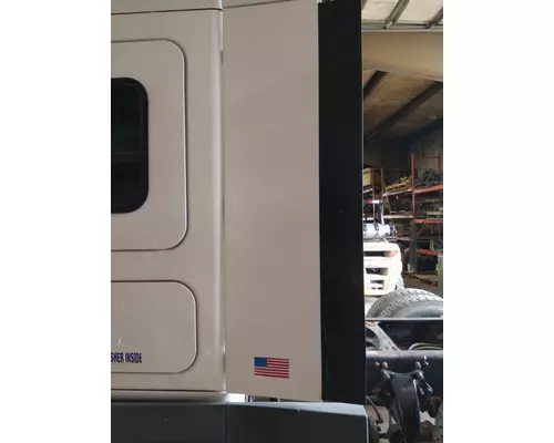 FREIGHTLINER CASCADIA 125 CAB EXTENSION