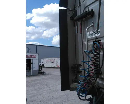 FREIGHTLINER CASCADIA 125 CAB EXTENSION