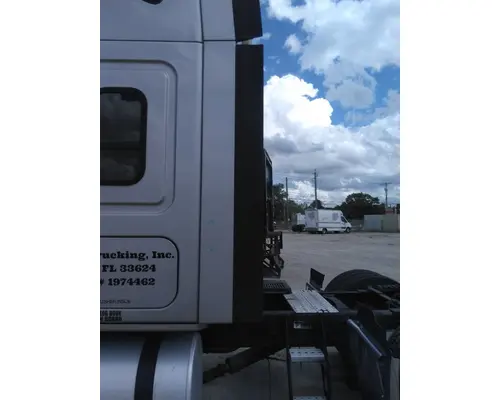 FREIGHTLINER CASCADIA 125 CAB EXTENSION