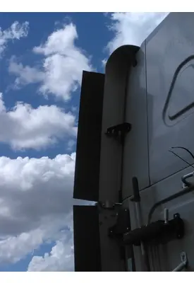FREIGHTLINER CASCADIA 125 CAB EXTENSION