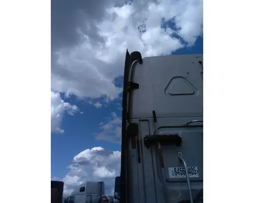 FREIGHTLINER CASCADIA 125 CAB EXTENSION