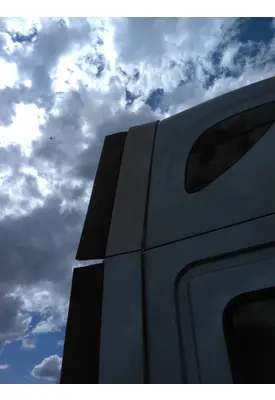 FREIGHTLINER CASCADIA 125 CAB EXTENSION