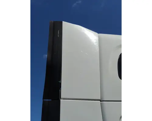 FREIGHTLINER CASCADIA 125 CAB EXTENSION