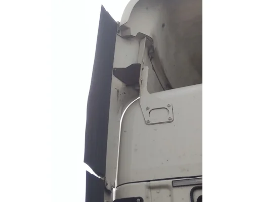 FREIGHTLINER CASCADIA 125 CAB EXTENSION
