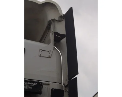 FREIGHTLINER CASCADIA 125 CAB EXTENSION