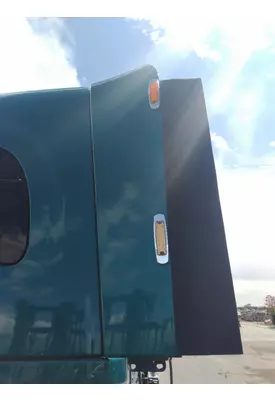 FREIGHTLINER CASCADIA 125 CAB EXTENSION