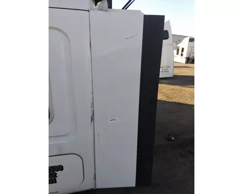 FREIGHTLINER CASCADIA 125 CAB EXTENSION