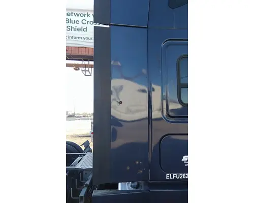 FREIGHTLINER CASCADIA 125 CAB EXTENSION