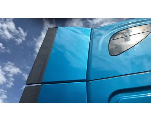 FREIGHTLINER CASCADIA 125 CAB EXTENSION