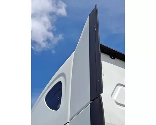 FREIGHTLINER CASCADIA 125 CAB EXTENSION