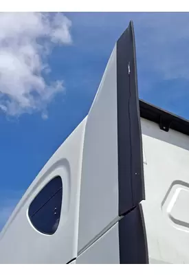 FREIGHTLINER CASCADIA 125 CAB EXTENSION