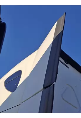 FREIGHTLINER CASCADIA 125 CAB EXTENSION