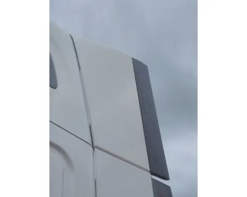FREIGHTLINER CASCADIA 125 CAB EXTENSION