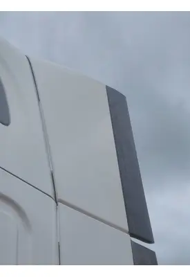 FREIGHTLINER CASCADIA 125 CAB EXTENSION
