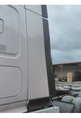 FREIGHTLINER CASCADIA 125 CAB EXTENSION