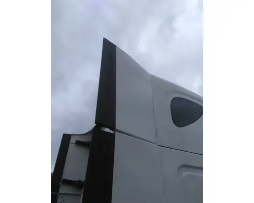 FREIGHTLINER CASCADIA 125 CAB EXTENSION